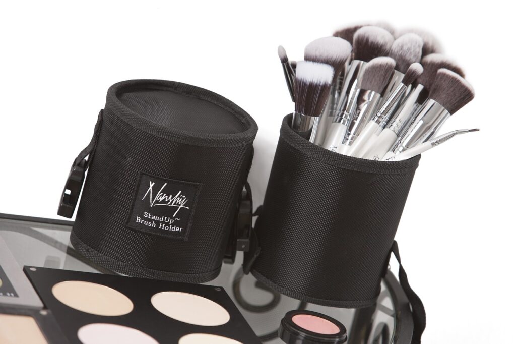 makeup brushes, brushes, brush set-824704.jpg