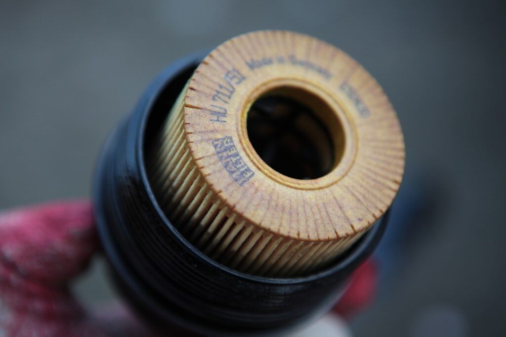 filter, engine oil filter, car tool-2337802.jpg